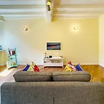 Apartment Buro Nel Borgo