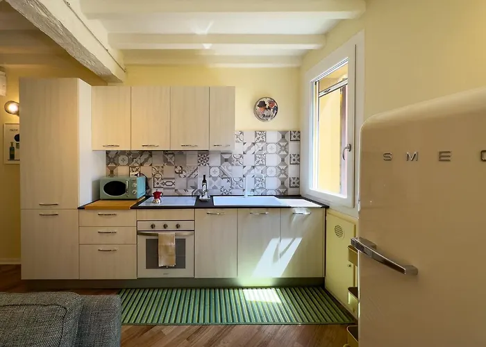 Buro Nel Borgo Parma